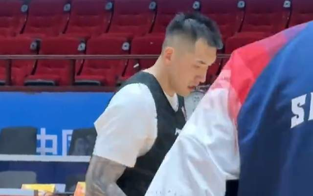 山东男篮迎战广东男篮 双星缺阵伤病影响成关键