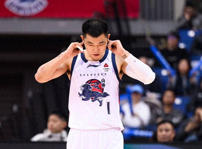 山东男篮惨败北京队16分 高诗岩陈林坚低迷成主